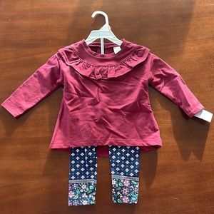 BNWT 12M Carter’s tunic and leggings